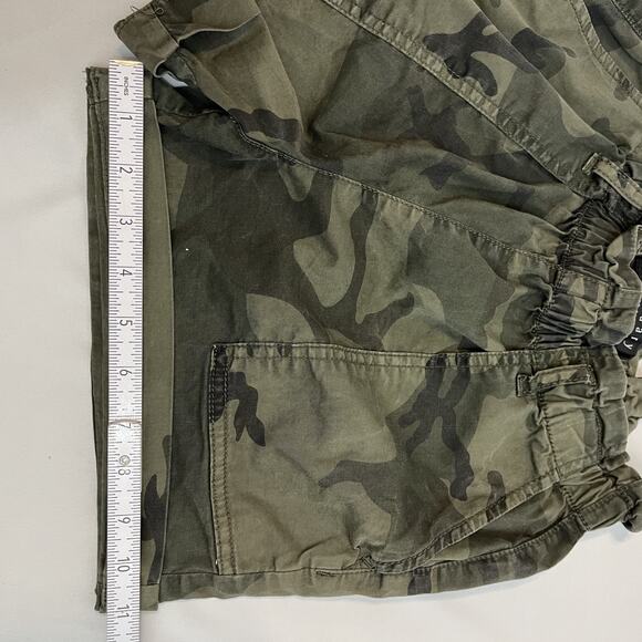 Sanctuary Camo Paperbag Shorts High Waist Cuffed Womens S - Picture 6 of 6
